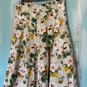 Premise Wonderland skirt size 10